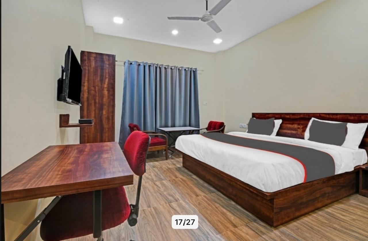 Hotel Manorama Inn Лакхнау Екстер'єр фото